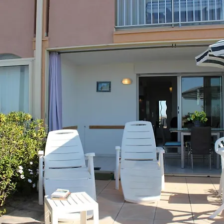Les Pieds Dans Le Sable - Ay110-m04 * Narbonne-Plage