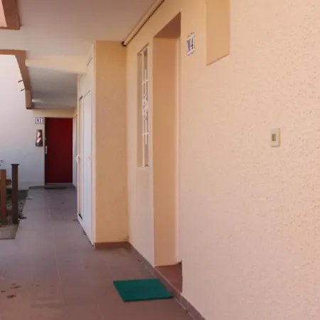 Les Pieds Dans Le Sable - Ay110-m04 Narbonne-Plage